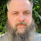 David Haverty — Police Officer (uncredited)