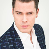 Джастин Спрул — Sky View Bartender