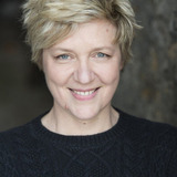 Elsa Bouchain — Femme file d'attente