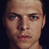 Alex Høgh Andersen — Liam