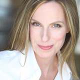 Michelle Cuneo — Betty Bradley (uncredited)