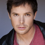 Geoff Pilkington — Roger Ailes' Assistant (uncredited)