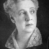 Helen Gilmore — Laughing Woman (uncredited)