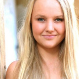 Pia Lautenbacher — Evi