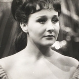 Catherine Samie — Toinette (segment "Mademoiselle Mimi")