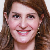 Ниа Вардалос — Madame Levine