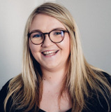 Lola Dubini — Self - Comedian