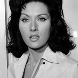 Helga Liné — Annie