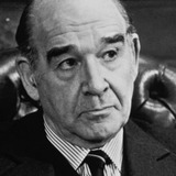 Роберт Браун — M