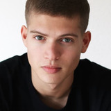 Джоша Страдовски — Nicholas Capa