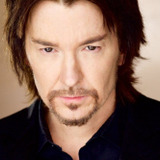 Rayder Woods — Car Vandal (uncredited)