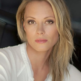 Linda Rybová — Svenja