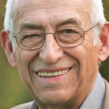 Günter Spörrle — Seewald (uncredited)