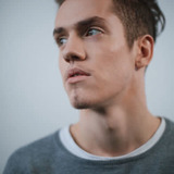 Robert Naylor — Bill