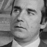 Silvio Klein — Journalist at Press Conference (uncredited)