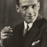 Louis Davids — Cabaretier