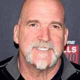 Bill Wennington — Bill Wennington (uncredited)