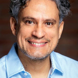 Luis del Valle — Dominican Veterinarian