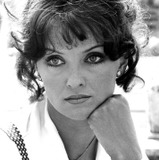 Femi Benussi — Virginia De Leon