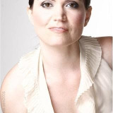 Cristina Menz — Foreign Newcaster
