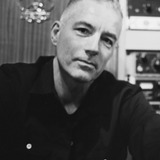 Steve Mackey — Band Bass Guitar