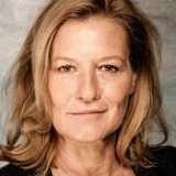 Suzanne von Borsody — Rumpumpel Witch