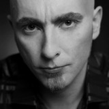 Rurik Sallé — Journalist (uncredited)