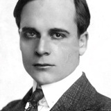 Edmund Cobb — Cop (uncredited)