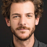 Guillermo Barrientos — Damián joven