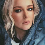 Adriana Matoshi — Anita