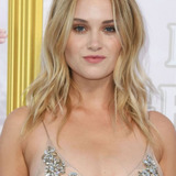 Virginia Gardner — Maddie