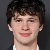 Gabriel Bateman — Kyle Flynn