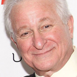 Steve Vinovich — Lieutenant Puffin (voice)