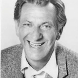 Jack Klugman — Juror 5