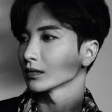이특 — Host