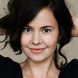 Karolina Horster — Annie