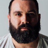 Jake Washburn — Secret Service Agent (uncredited)