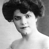 Lillian Kemble-Cooper — Bonnie's Nurse in London