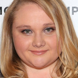 Danielle Macdonald — Caroline