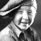 Spec O'Donnell — Villager in Tavern (uncredited)