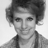 María Isbert — Ignacia, esposa de Álvarez