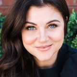 Tiffani-Amber Thiessen — Sharon Bates