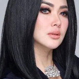 Syahrini โ Maya