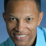 Freddie De Grate — Coach Passenger (uncredited)