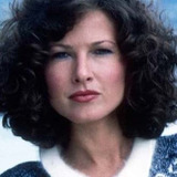 Elyssa Davalos — Twin Palms Manager