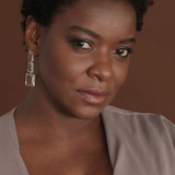 Olivia Araújo — Recepcionista do Motel