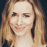 Therese Damsgaard — Anna