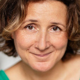 Emmanuelle Fernandez — Professor