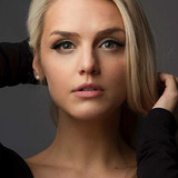 Emily Sweet — Sandra (segment "The Gawkers")