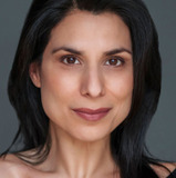 Laara Sadiq — Janice Mantis